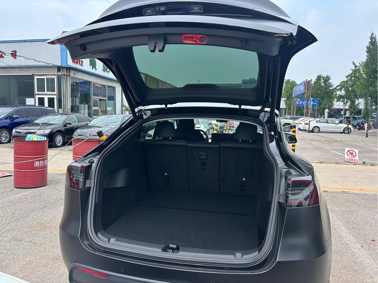 Tesla Model Y, 2021 8