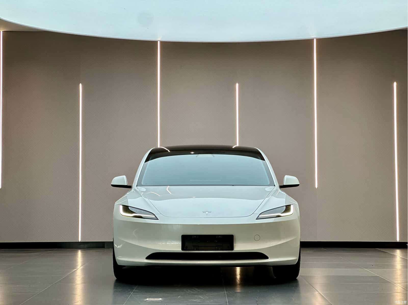 Tesla Model 3, 2024 2