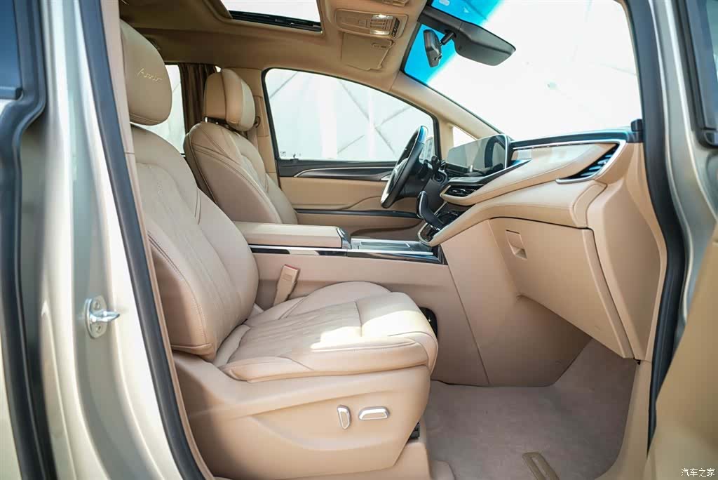 Buick GL8, 2021 8