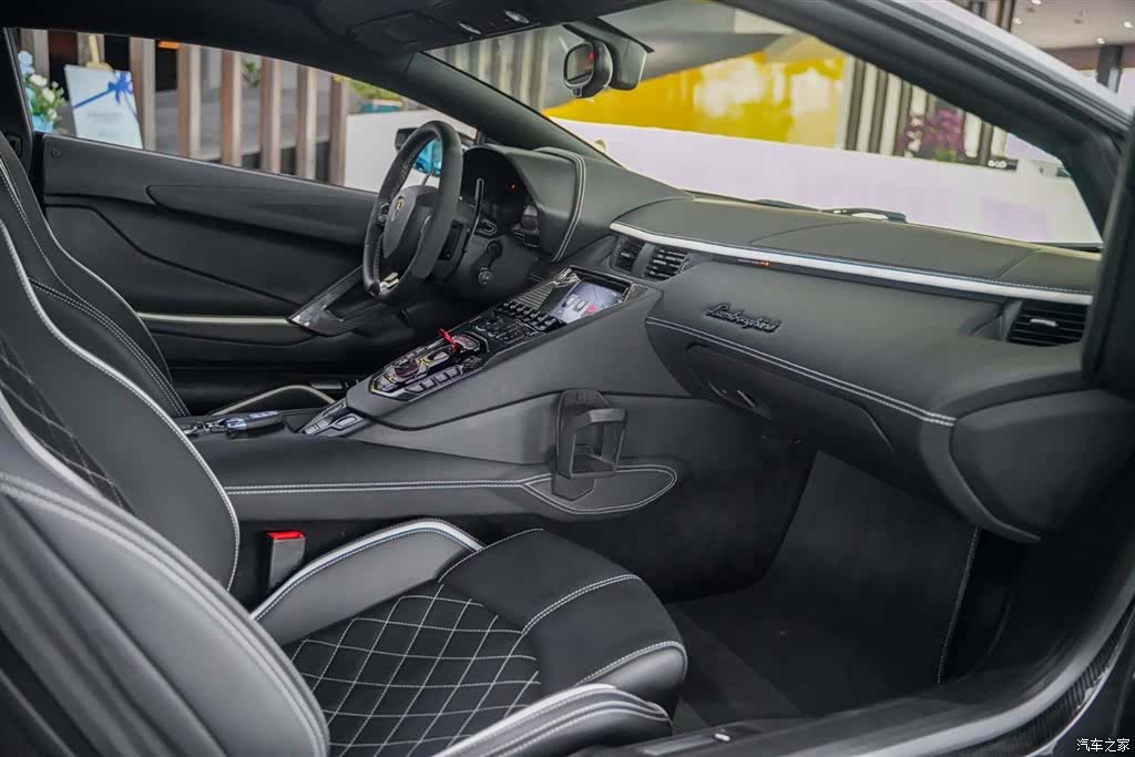 Lamborghini Aventador, 2019 2