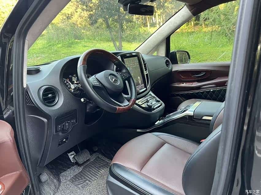 Mercedes-Benz VI, 2019 все фото
