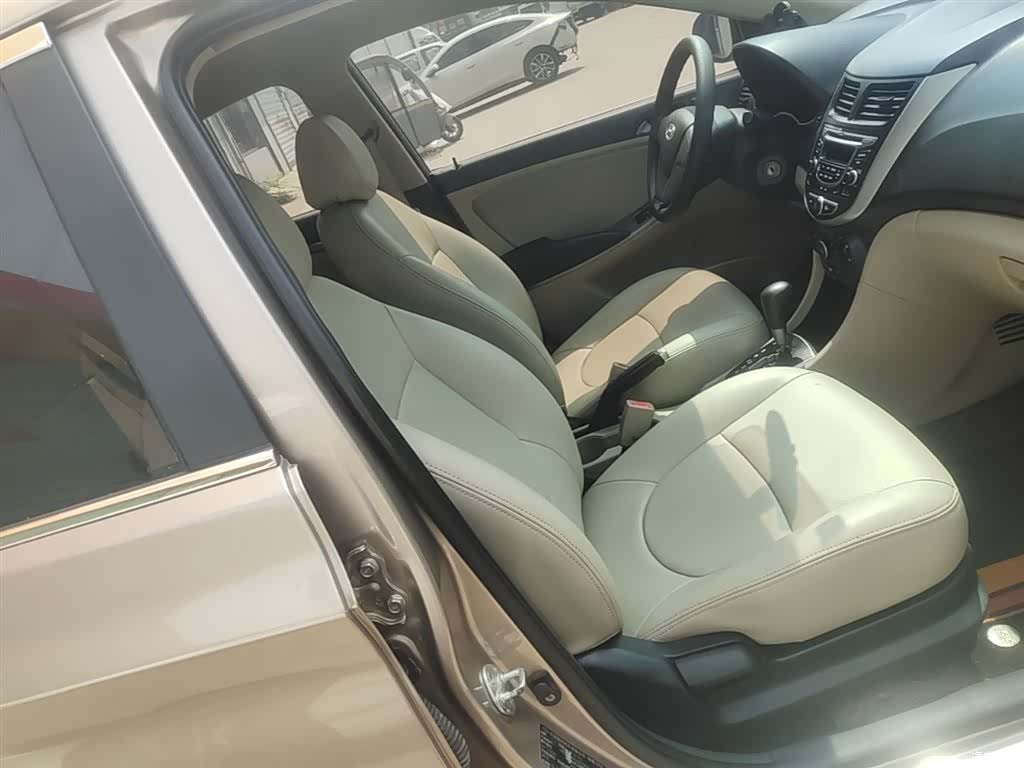 Hyundai GLS, 2017 25