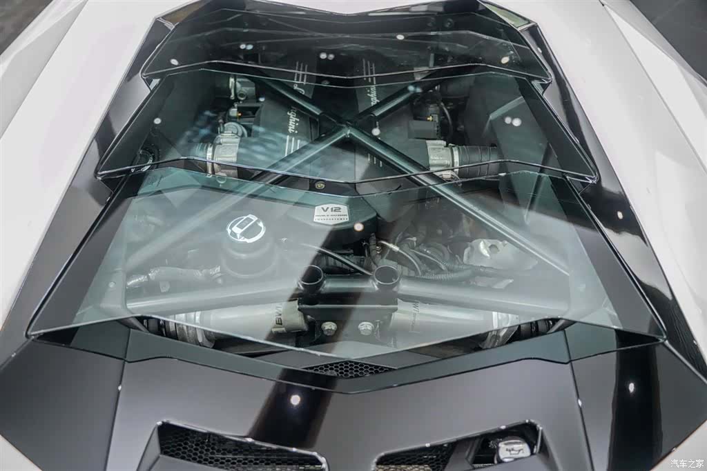 Lamborghini Aventador, 2019 17