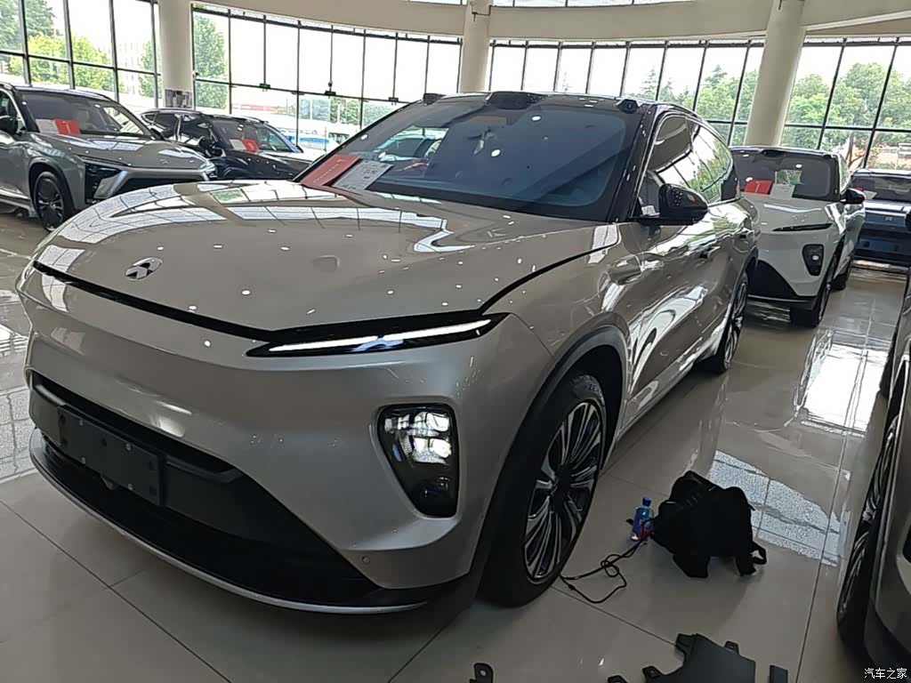 NIO ES8, 2023 1