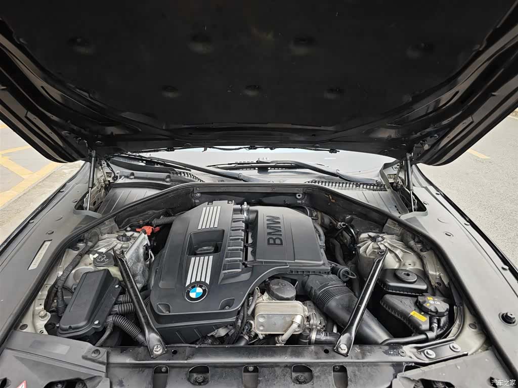 BMW 7 Series, 2011 7