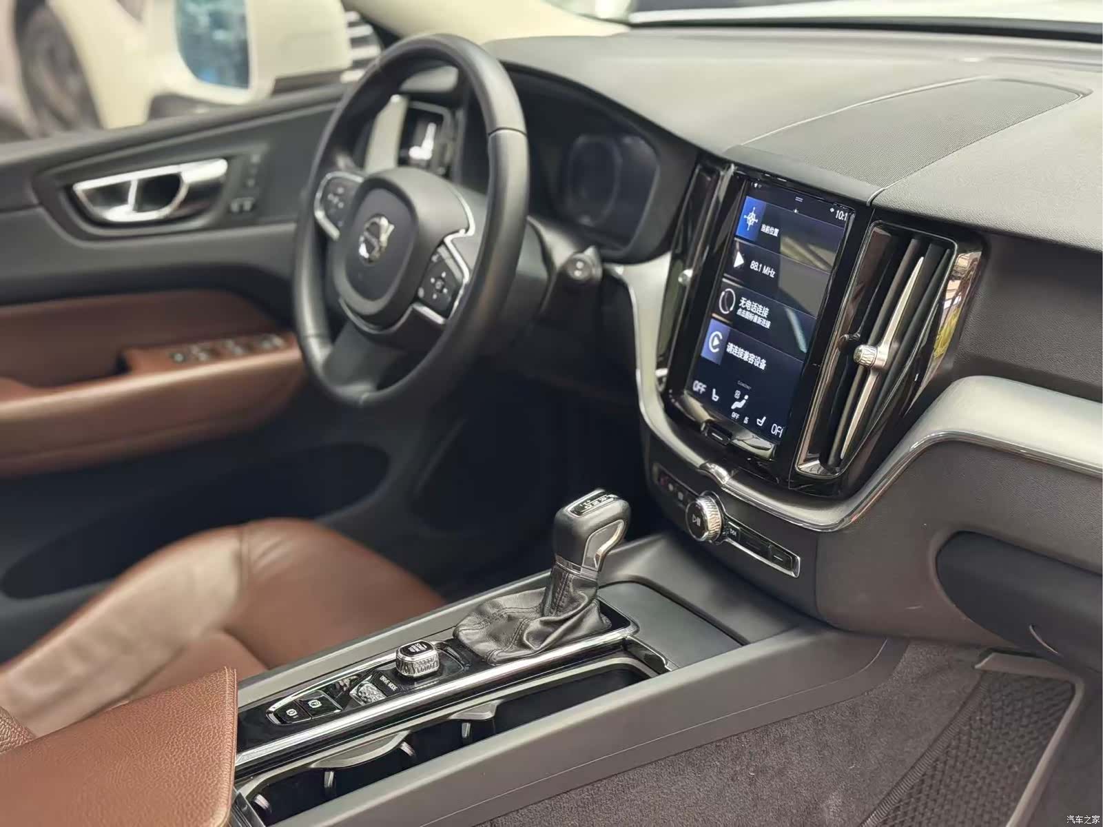 Volvo XC60, 2019 11