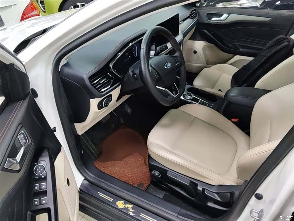 Ford Focus, 2021 16