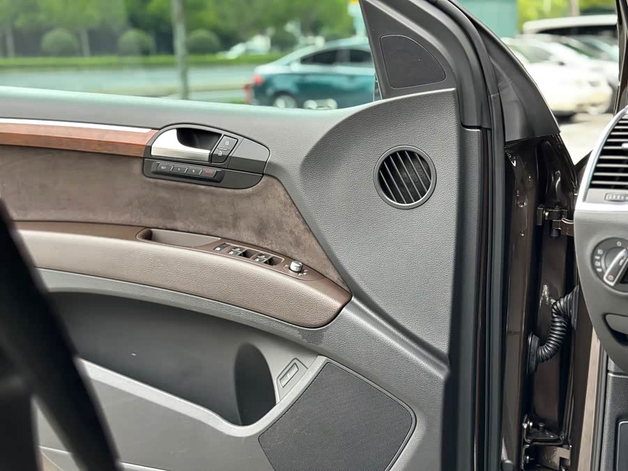 Audi Q7 2014, фото 11