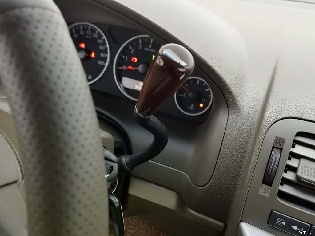 Buick GL8, 2015 13