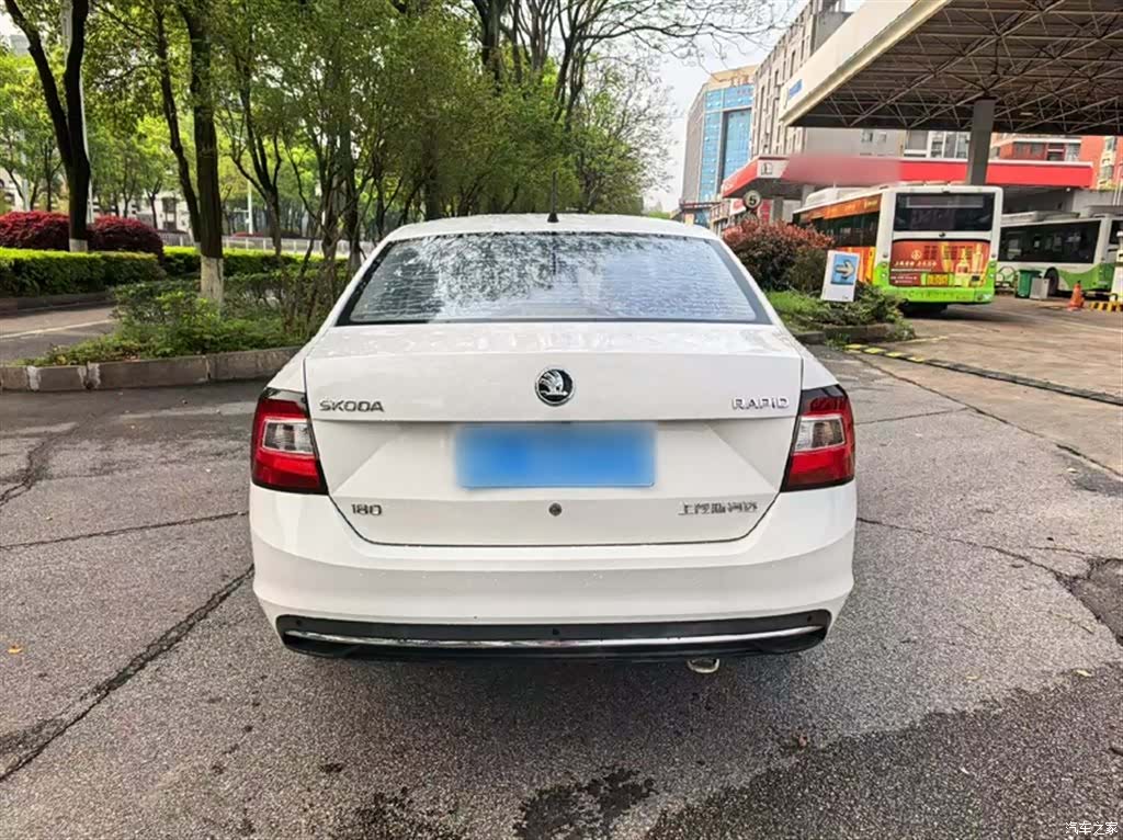 Skoda Rapid, 2018 6