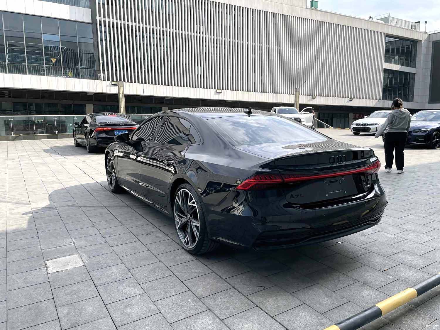 Audi A7L, 2024 7