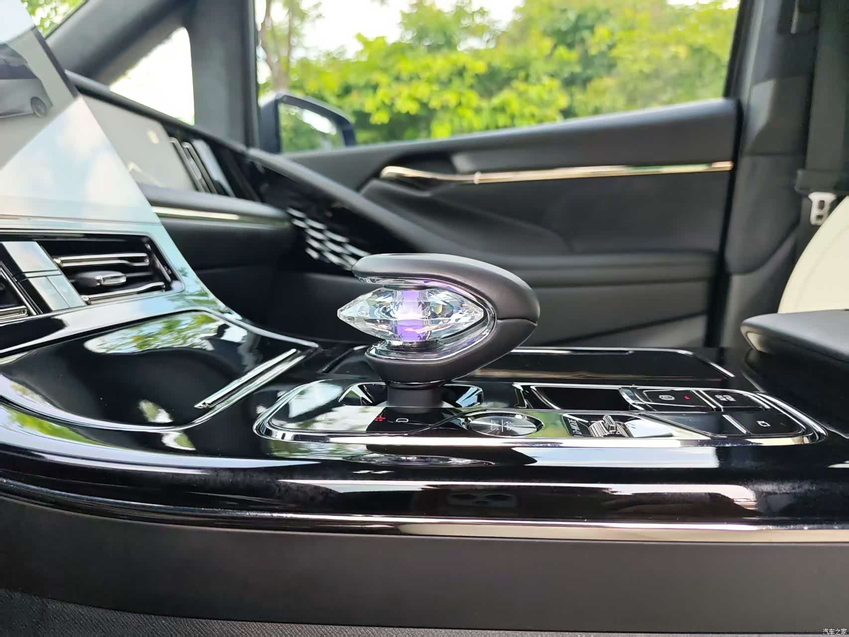 Trumpchi M8, 2023 18
