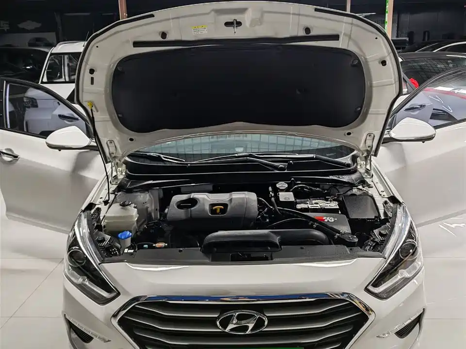 Hyundai Name picture