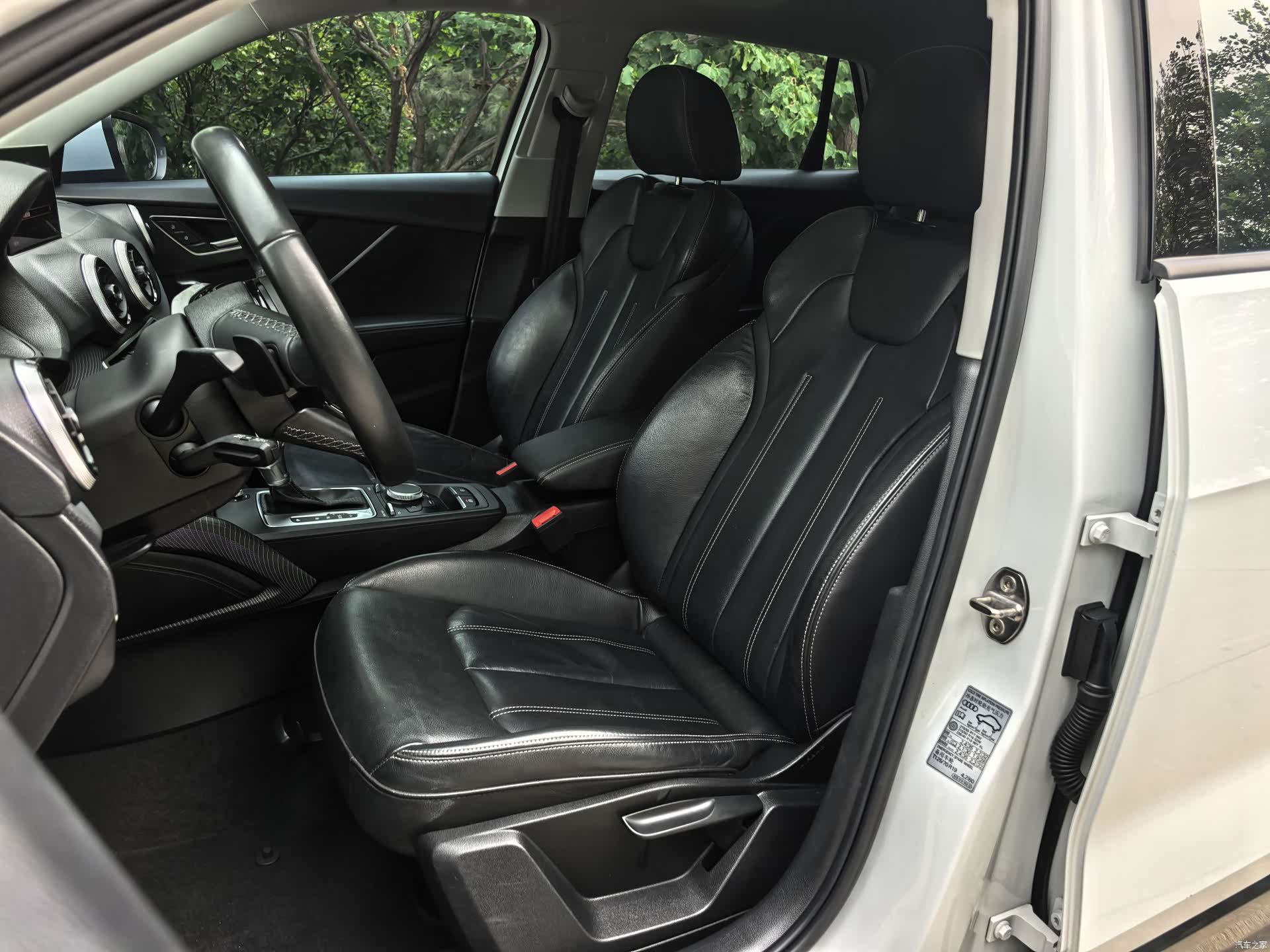 Audi Q2L, 2022 8