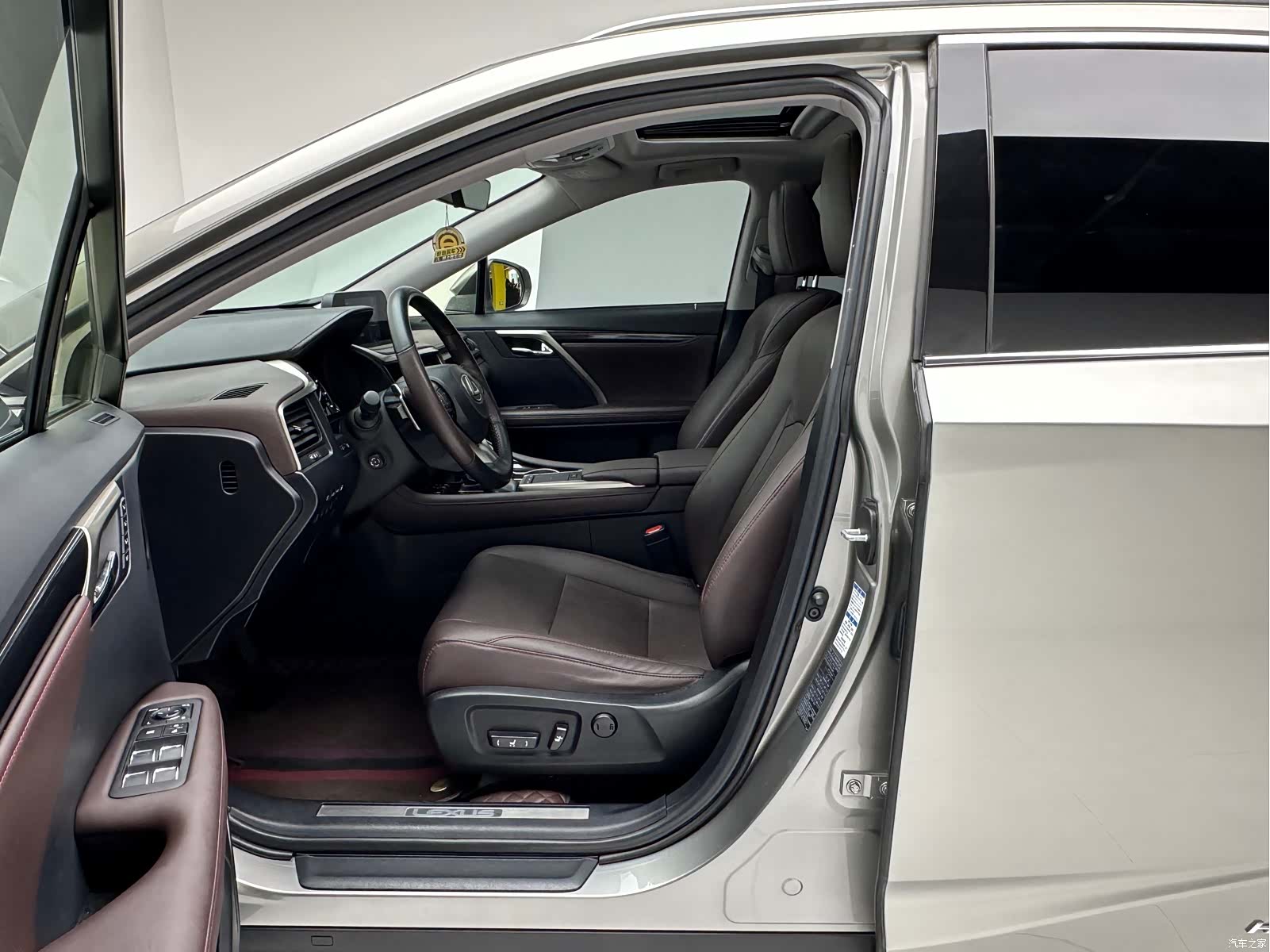 Lexus RX, 2021 7