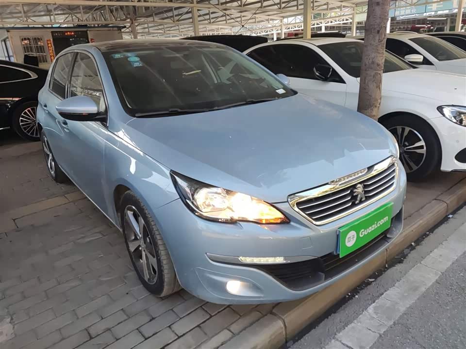 Peugeot 308S