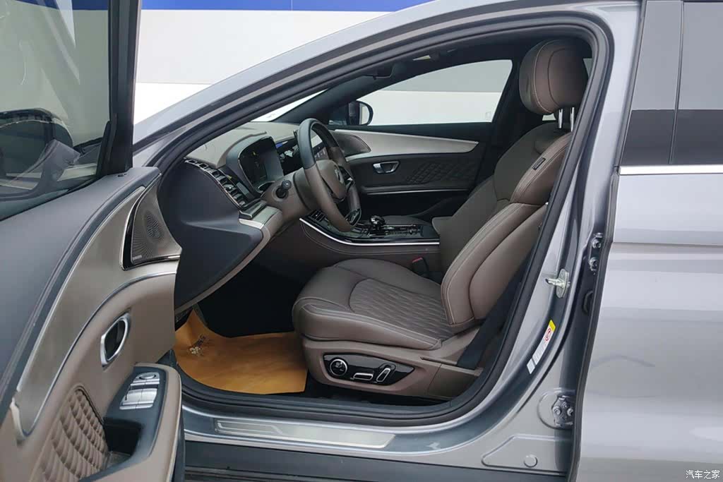 BYD Han, 2023 9