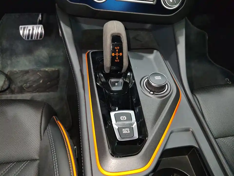 Lynk & Co 02 Hatchback