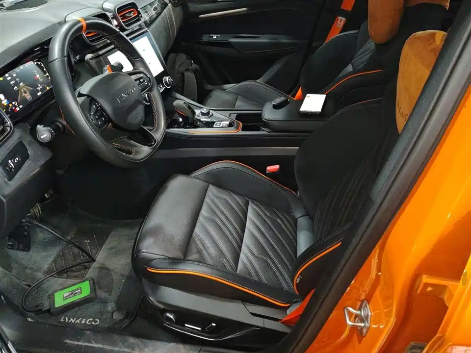 Lynk & Co 02 Hatchback