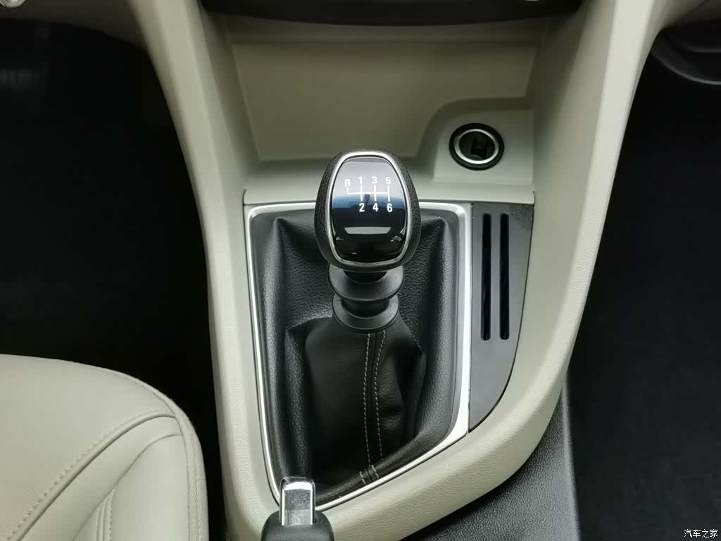 Buick V, 2018 13