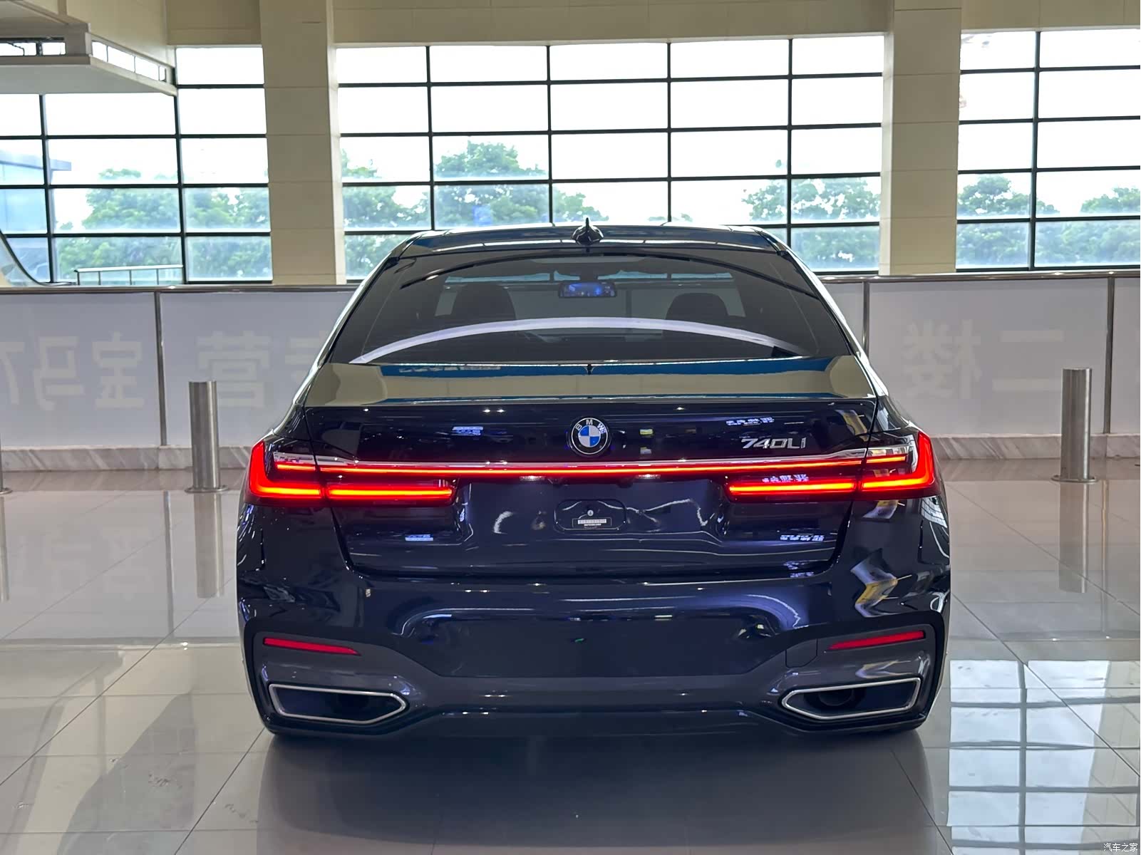 BMW 7 Series, 2022 все фото