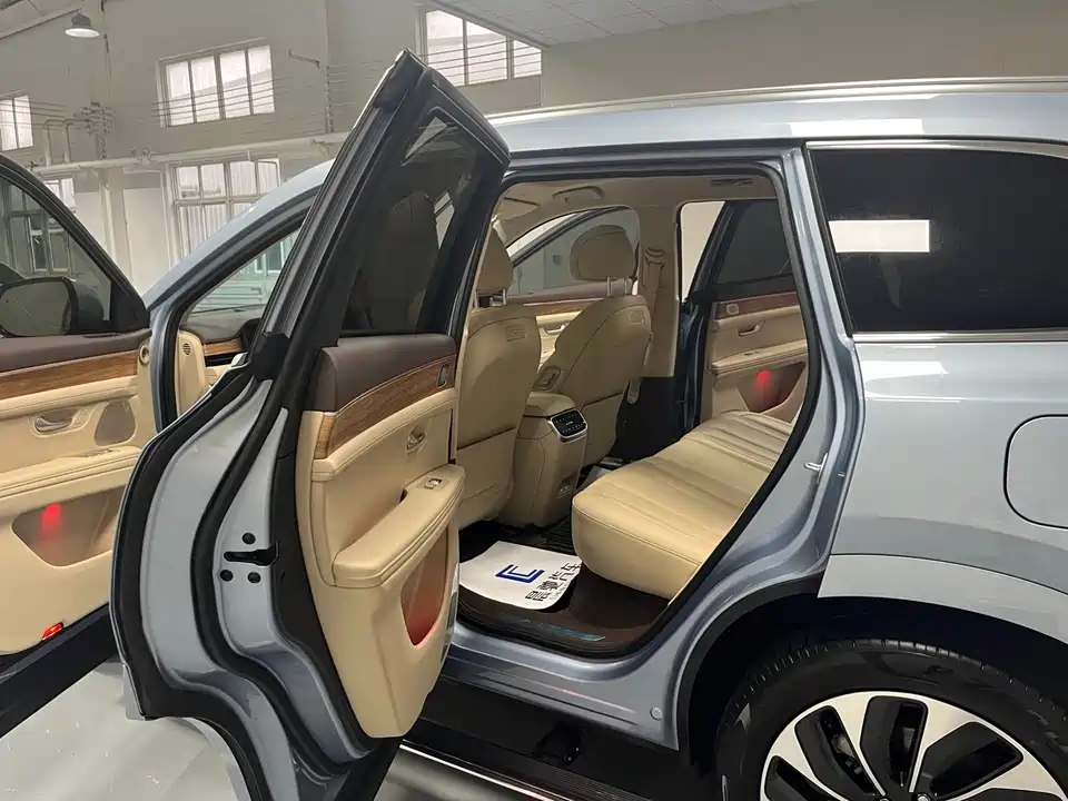 AITO Ask the world M7