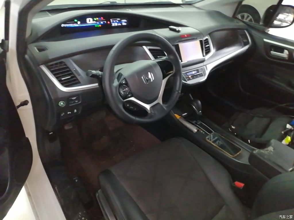Honda Jade, 2015 10