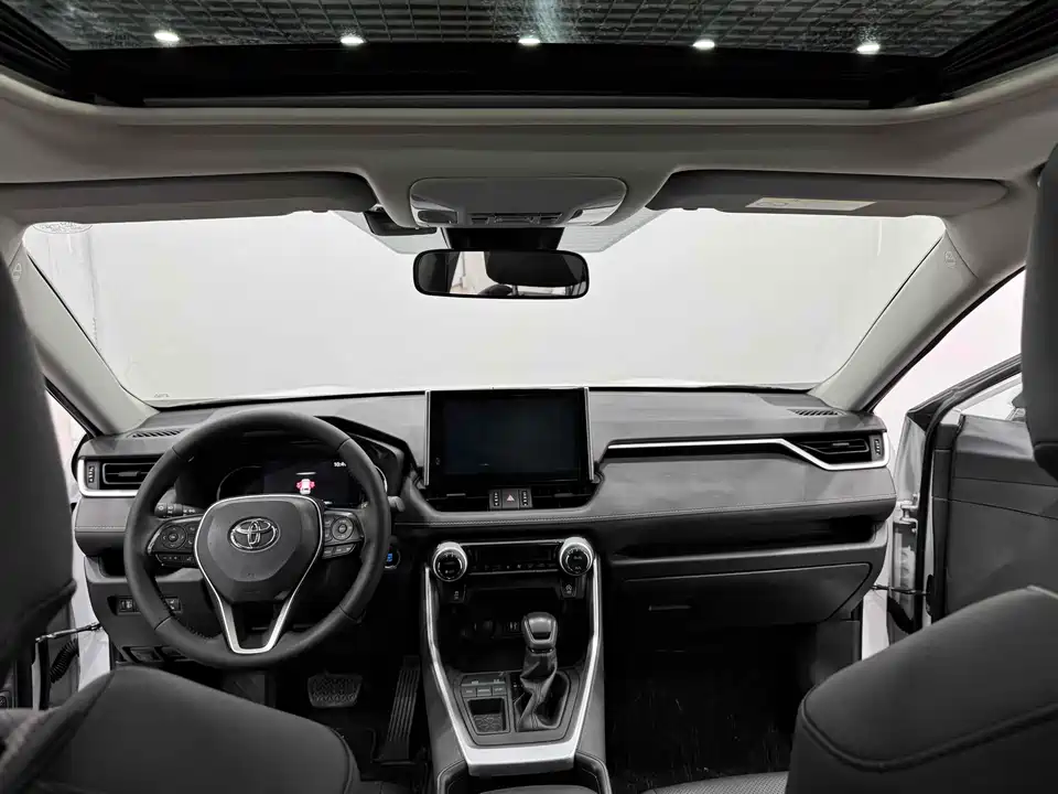 Toyota RAV4 Rongfang