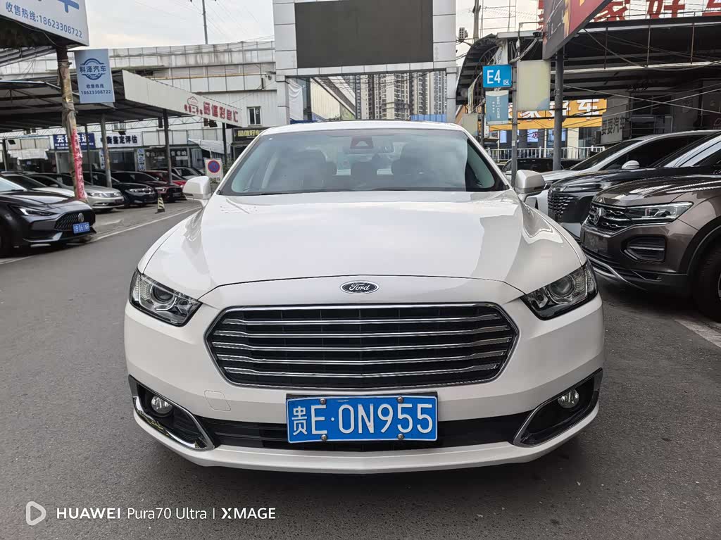 Ford Taurus