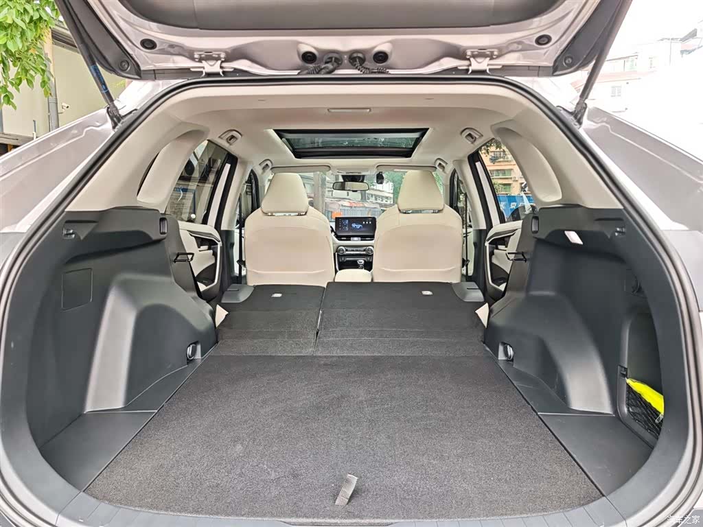 Toyota Wildlander, 2023 28