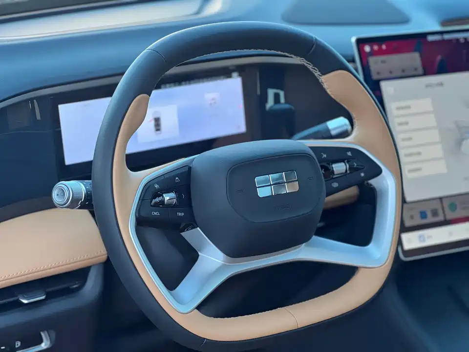 Geely Galaxy Galaxy L7