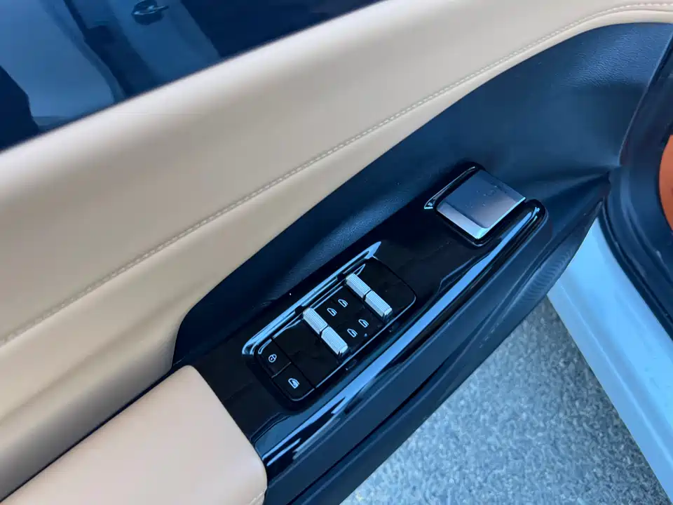 Geely Galaxy Galaxy L7