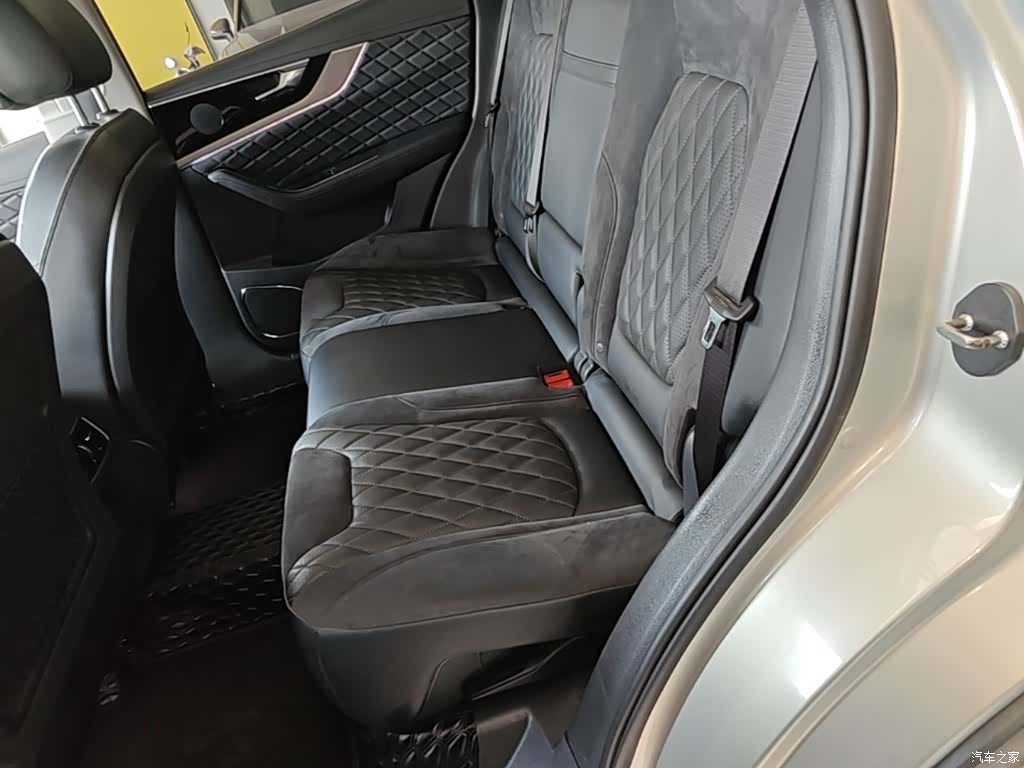Hongqi HS5, 2019 17