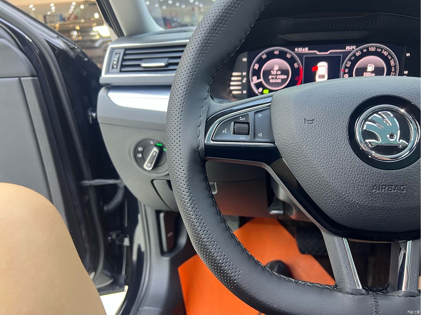 Skoda Superb, 2024 13
