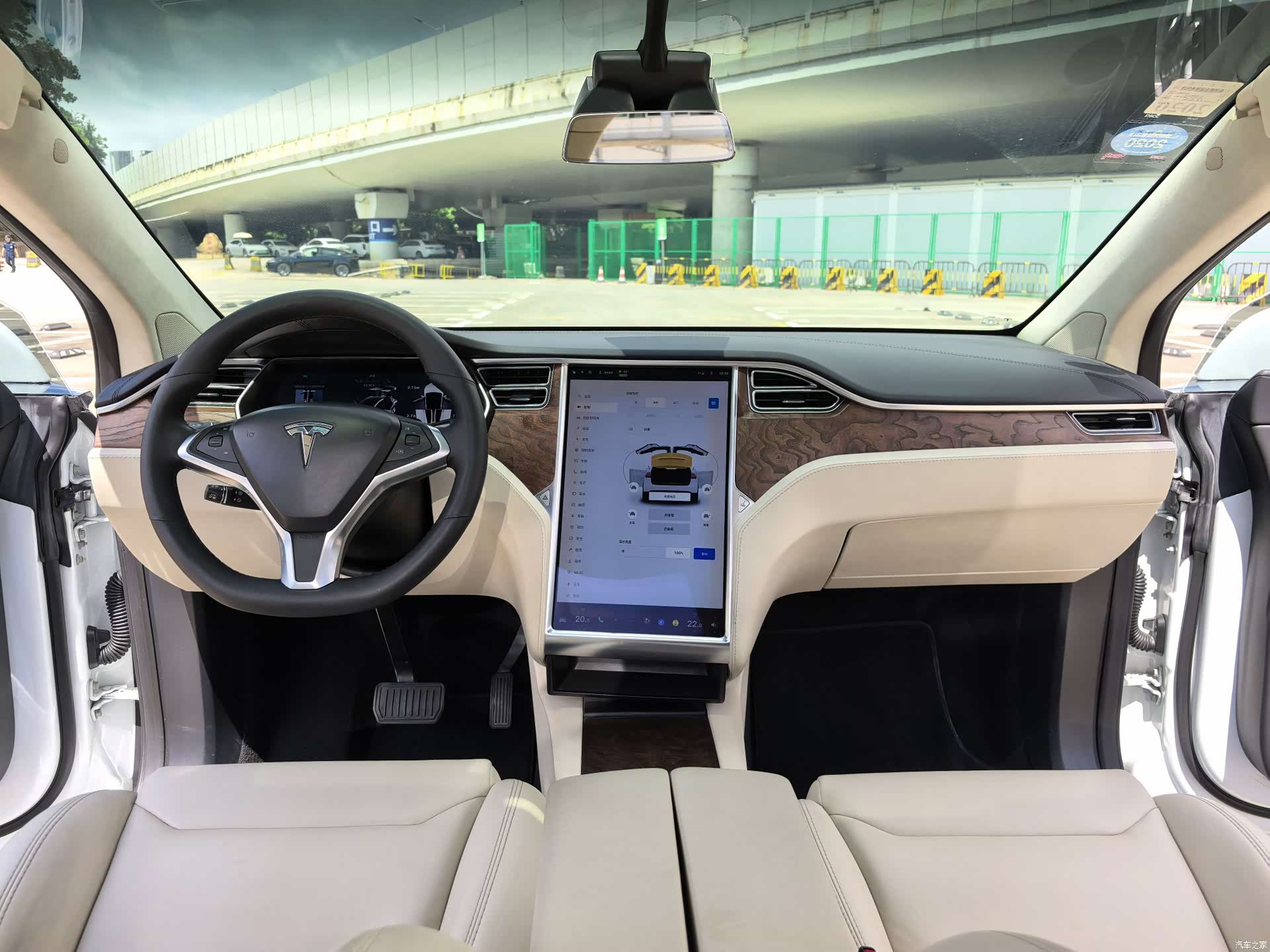 Tesla Model X, 2018 6