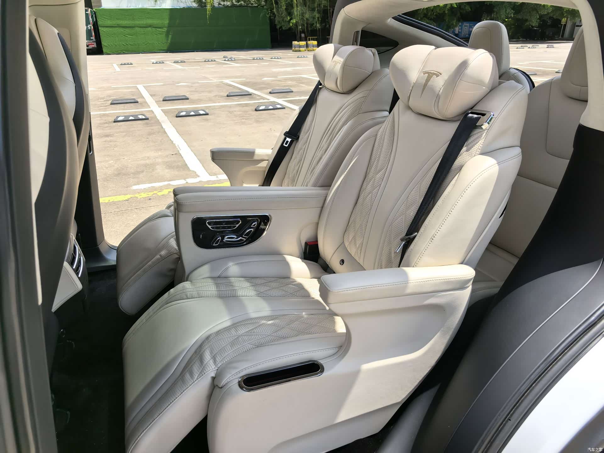 Tesla Model X, 2018 8