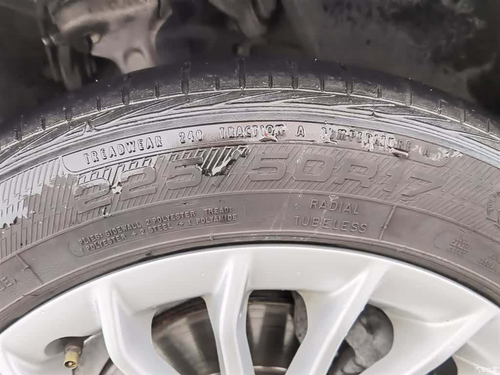 Audi A4L, 2016 24