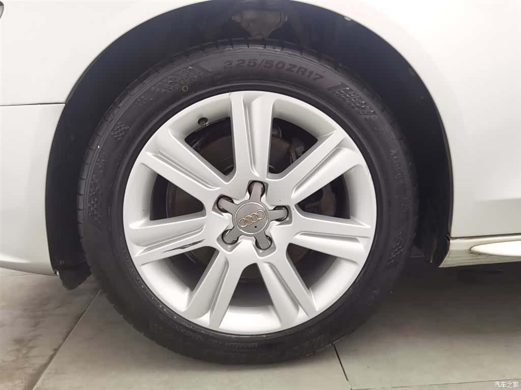 Audi A4L, 2012 17