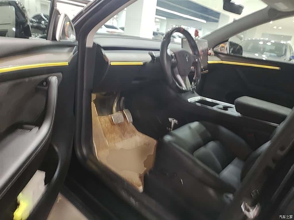 Tesla Model Y, 2022 16