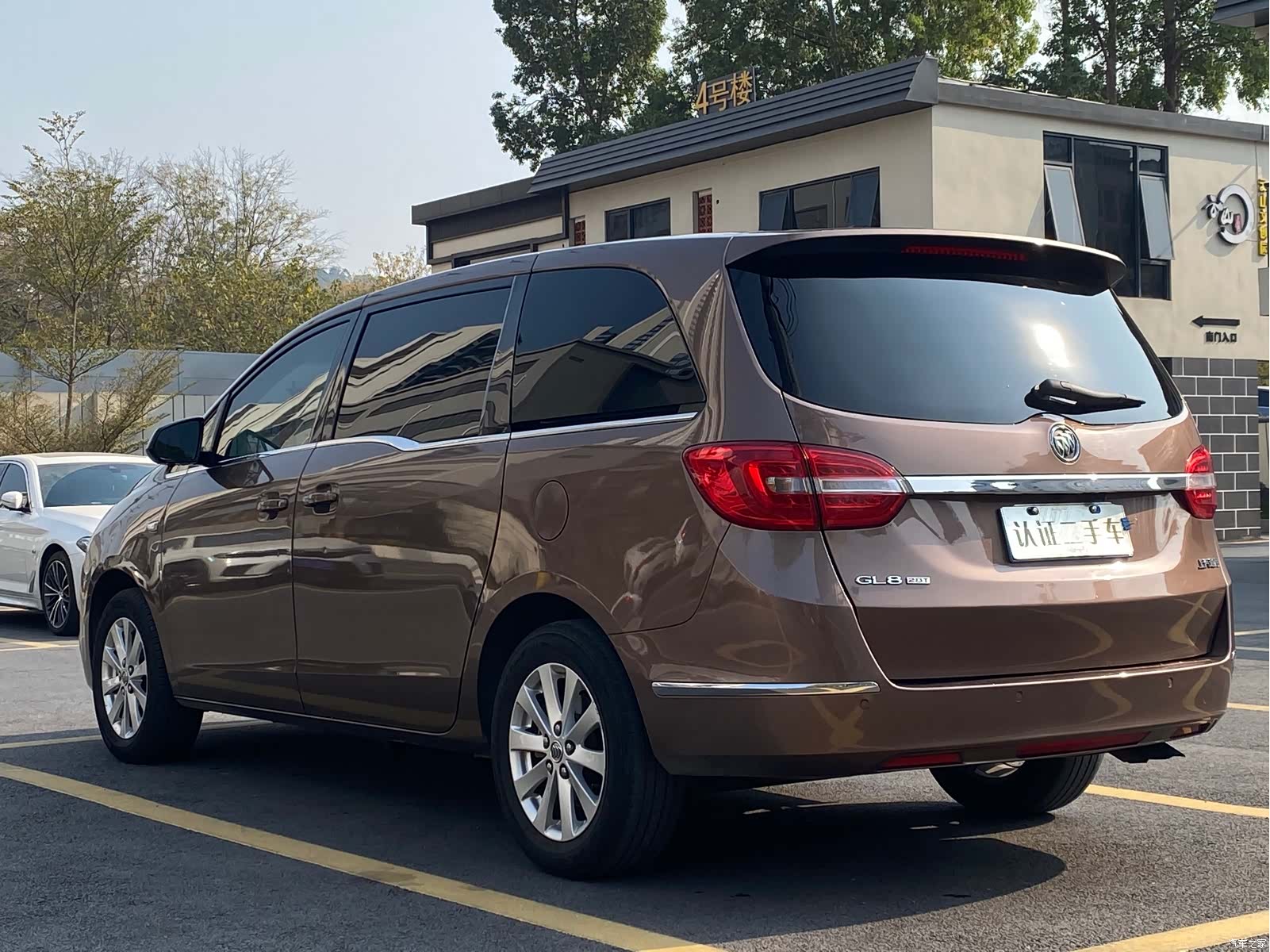 Buick GL8, 2019 7