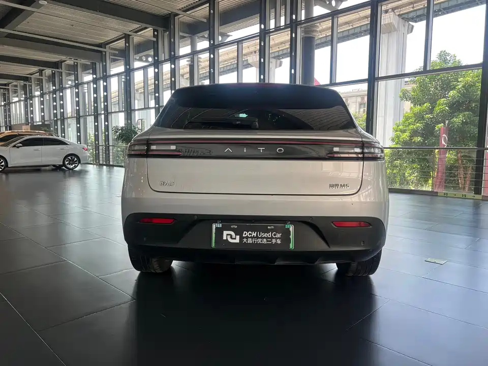 AITO Ask the world M5