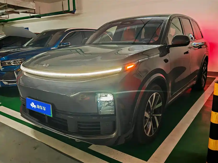Li Auto Ideal L8