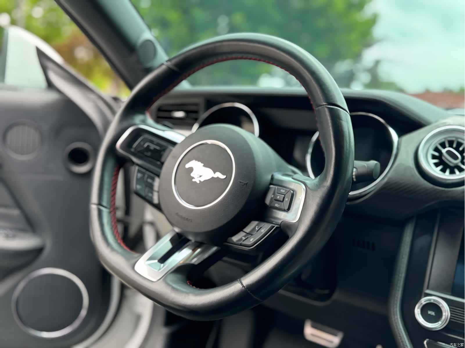 Ford Mustang, 2016 13