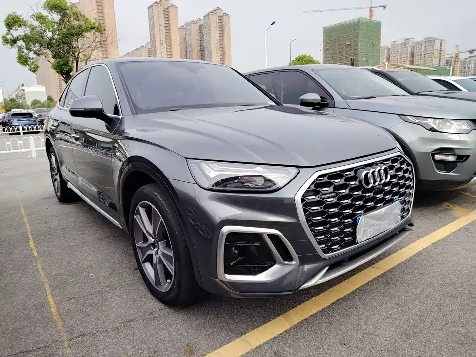 Audi Q5L Sportback