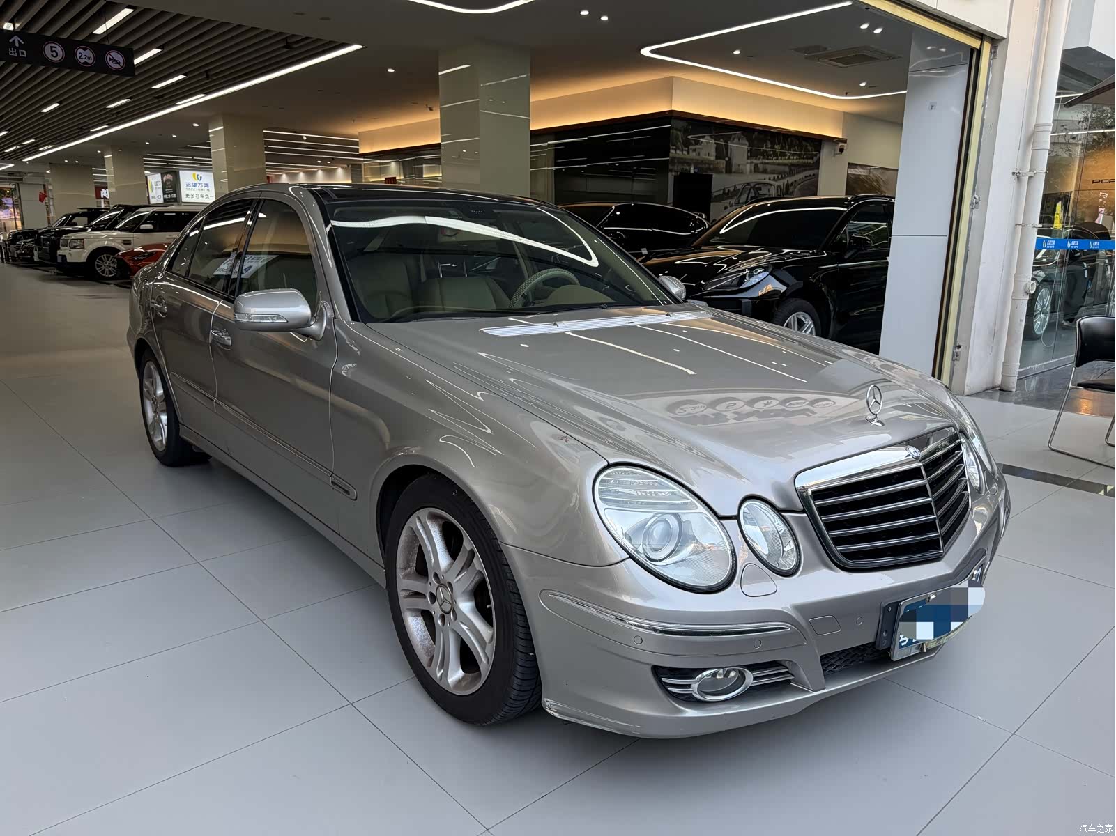 Mercedes-Benz E-Class, 2008 3