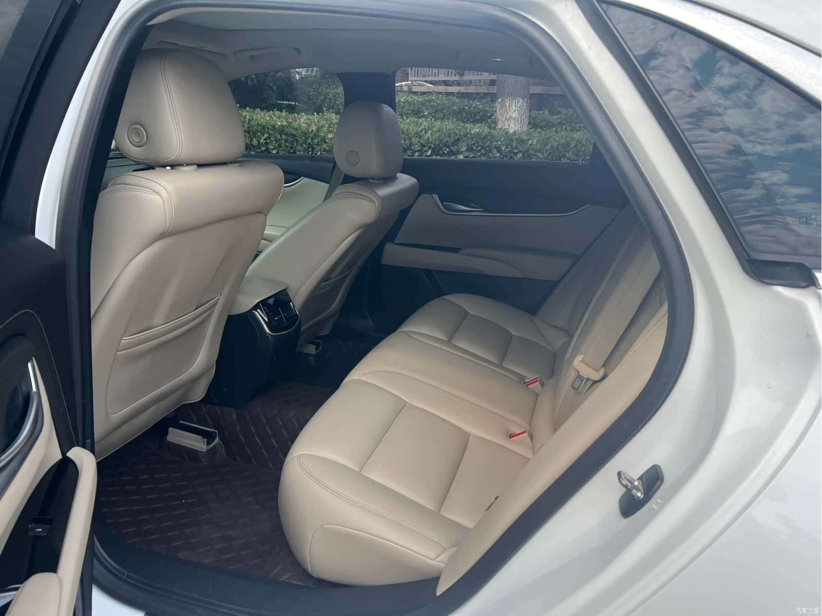 Cadillac XTS, 2018 9