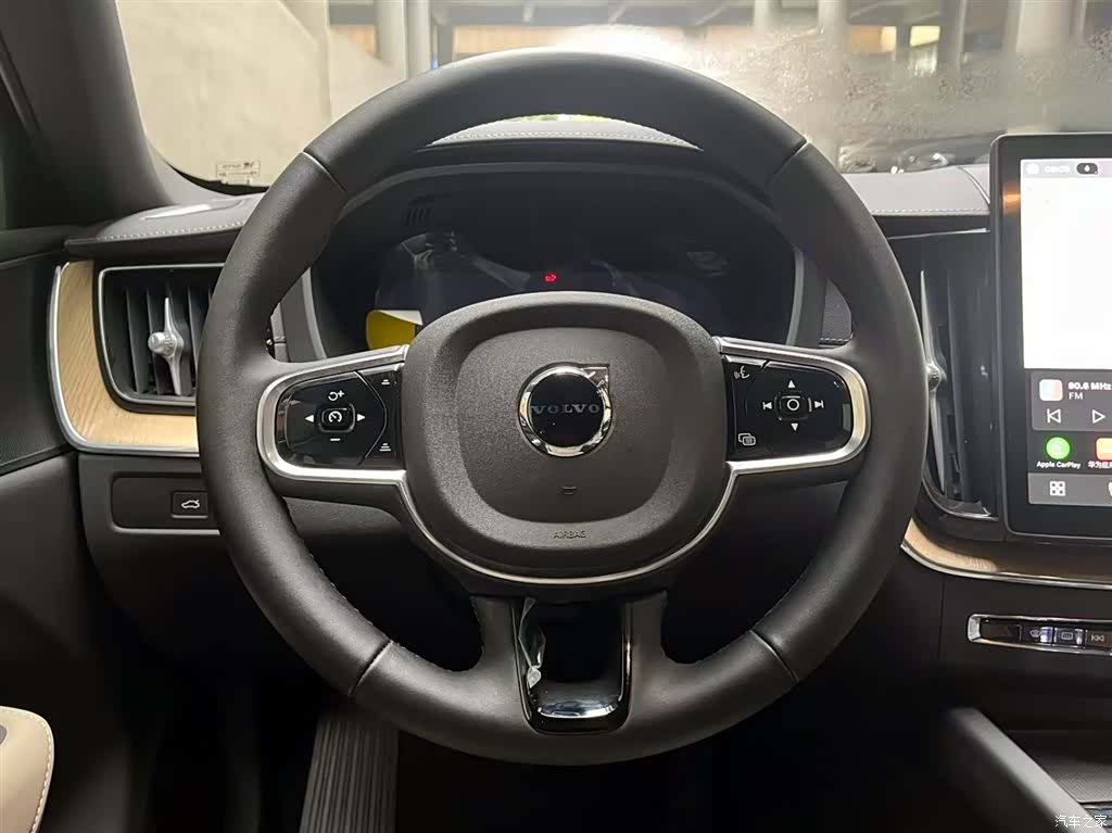 Volvo XC60, 2026 12