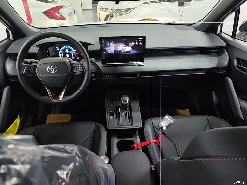 Toyota Frontlander, 2026 10