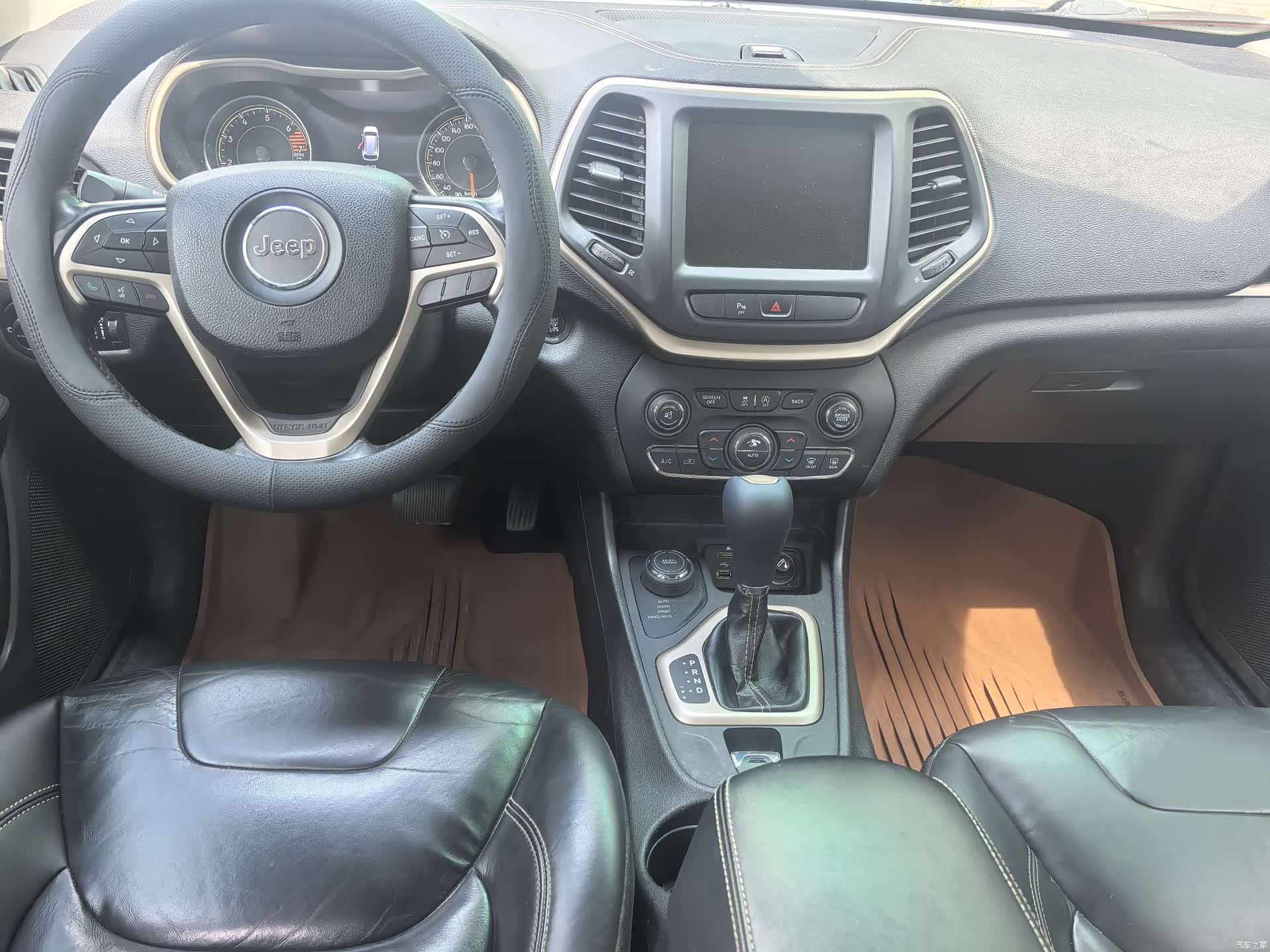 Jeep Cherokee, 2016 все фото
