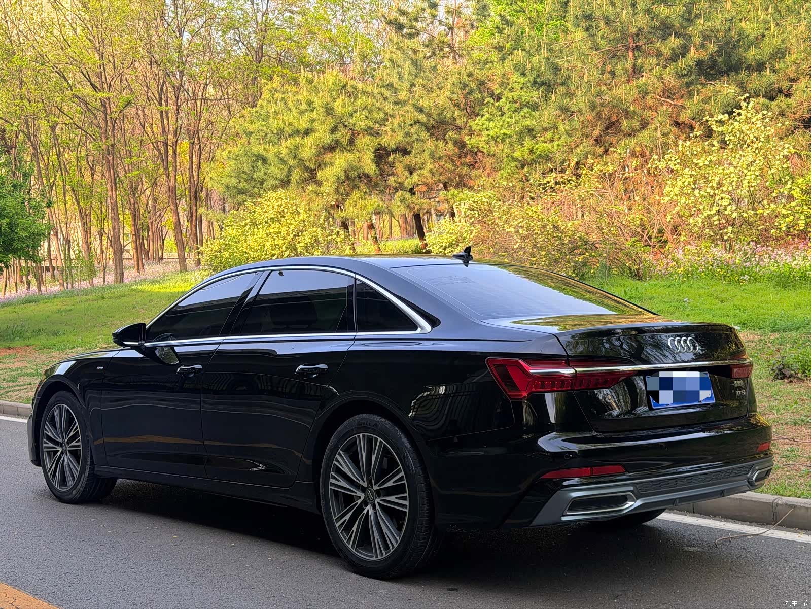 Audi A6L, 2022 3